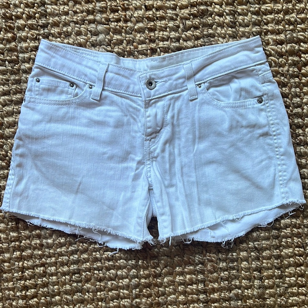 Levi’s cut off shorts